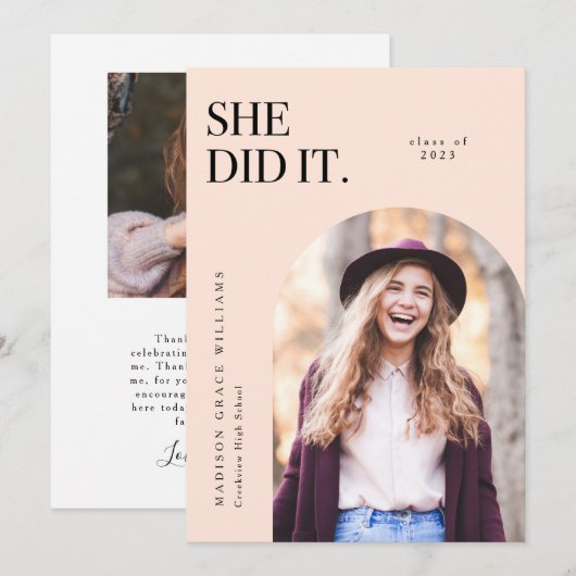 Ze deed de aankondiging van het Afstuderen van de  (Voorkant / Achterkant)