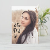 Ze deed het! Foto Afstuderen Aankondiging (Staand voorkant)