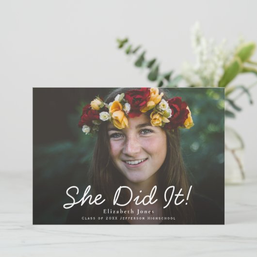 Ze deed het script Afstuderen Foto Aankondiging (Staand voorkant)