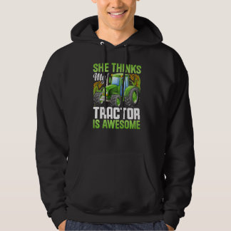 Ze denkt dat Tractor een Geweldige boer is Hoodie