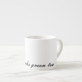 Ze drink groene thee espresso kop (Voorkant rechts)