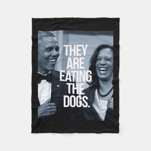 Ze eten de honden op fleece deken (Voorkant)