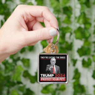 Ze Eten De Honden Trump 2024 Debat Sleutelhanger