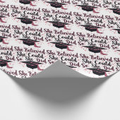 Ze geloofde dat ze het kon, dus deed ze het cadeaupapier (Hoek)