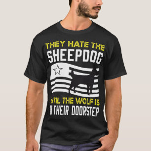 Ze haten-de-schaafhond-tot-23966015 08 t-shirt