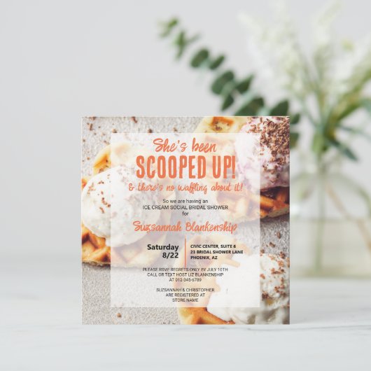 Ze heeft een ijsje, hartvormige wafel kaart (Staand voorkant)