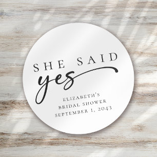 Ze Heeft Ja Gezegd Minimalistische Script Bruidsbr Ronde Sticker