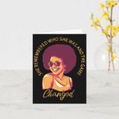 Ze herinnerde zich wie ze was en het spel verander kaart (Gele Bloem)