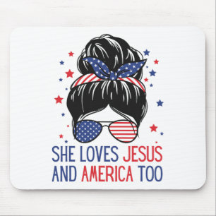 Ze houdt ook van Jezus en Amerika op 4 juli God Ch Muismat