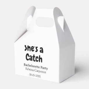 Ze is een aanwinst vrijgezellenfeest naam datum ee bedankdoosjes