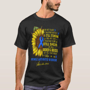 Ze is een juveniele artritis-worm. t-shirt
