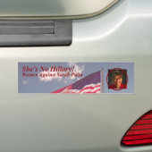 Ze is geen Hillary. Bumpersticker (Op auto)