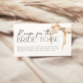 Ze is het binden van de Knot Beige Bridal Bow Rece Kaart