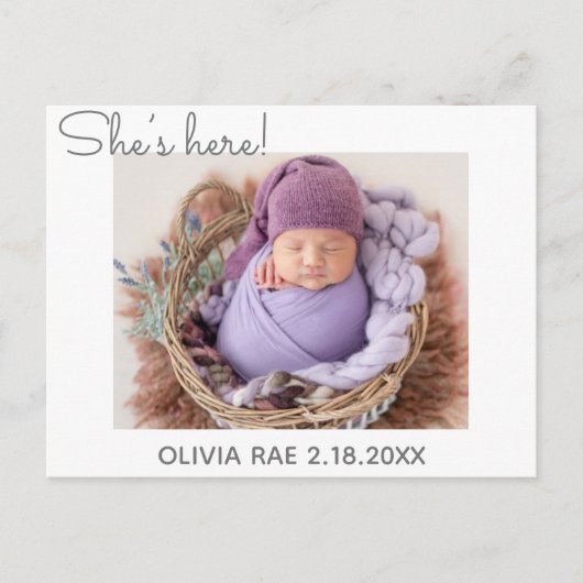 Ze is hier! Hij is hier! Eenvoudig Modern bedankt Aankondigingskaart (Voorkant)