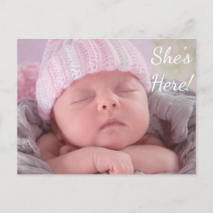 Ze is hier, zondagse aankondiging voor een baby-me