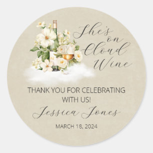 Ze is op uitnodiging van Cloud Wine Bridal Shower Ronde Sticker