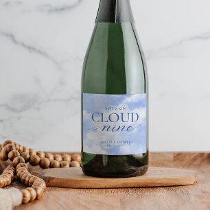 Ze is op wolk negen blauwe bruidsdouche sparkling wijnetiket