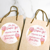 Ze is opgepakt roze ijs bruidsmeisje feestje ronde sticker