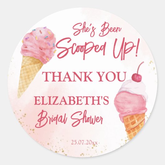 Ze is opgepakt roze ijs bruidsmeisje feestje ronde sticker (Voorkant)