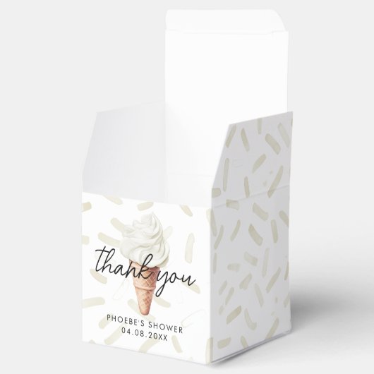 Ze Is Opgeschept Vanilla Bruidsdouche Vierkant Bedankdoosjes (Geopend)