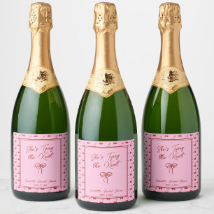 Ze Krijgt de Knoop Aangetrokken Cherry Bruidsfeest Sparkling Wijnetiket