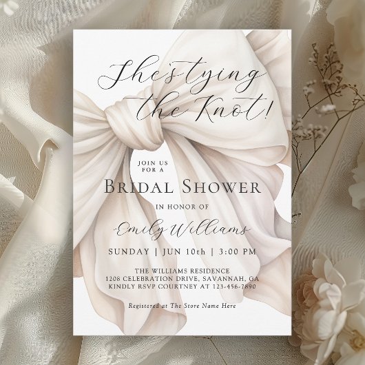 Ze legt de knoop in het witte boog Vrijgezellenfee Kaart