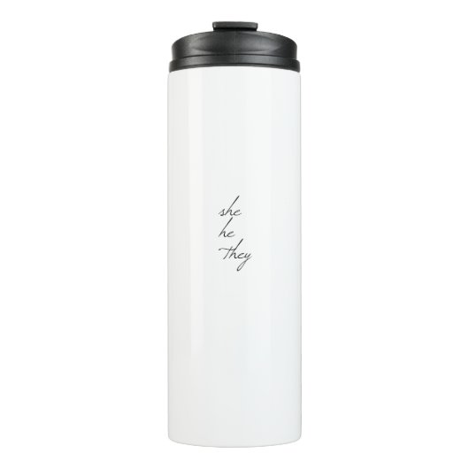 Ze schreef het script voor haar thermosbeker (Voorkant)