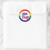 Ze spreekt Rainbow Queer Stickers uit (Tas)