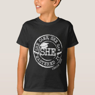 Ze studeerde af aan het Masters Degree Afstuderen T-shirt
