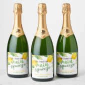 Ze vond haar belangrijkste knijpfles mousserende w sparkling wijnetiket (Flessen)