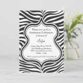 Zebra Graduation Invitation noir et blanc (Debout devant)