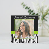 Zebra Lime Green Photo Quinceanera Invitations (Debout devant)