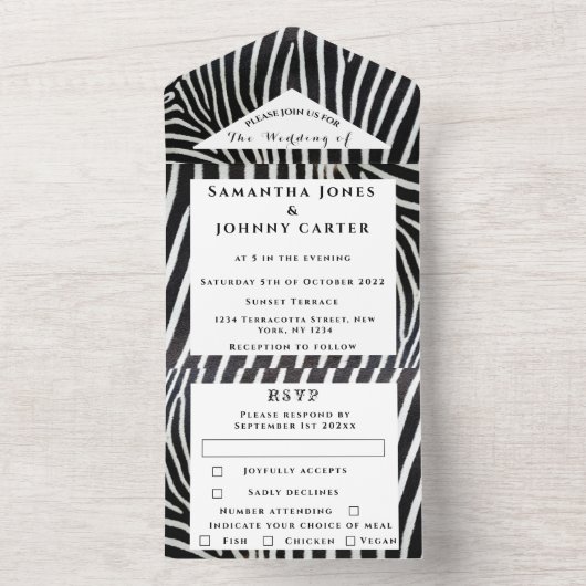 Zebra met zwarte en witte strepen all in one uitnodiging (Binnen)