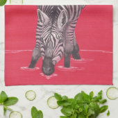 Zebra op Red Kitchen Theedoek (Gevouwen)