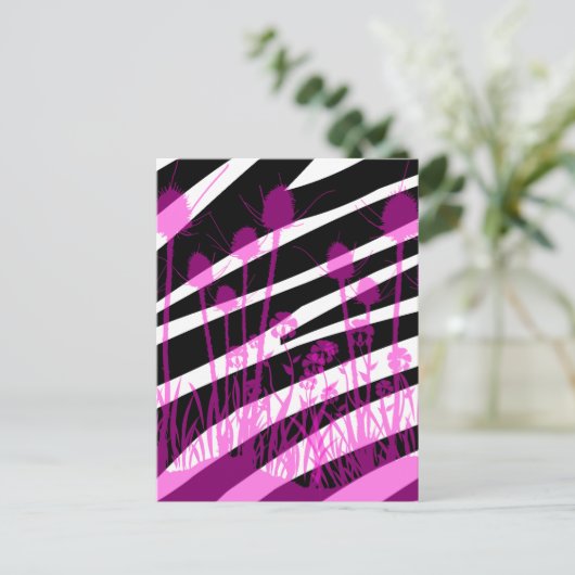 Zebra Stripes and Purple Meadow Flowers Briefkaart (Staand voorkant)