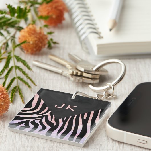 Zebra zwart-roze monogram sleutelhanger (Voorkant Rechts)
