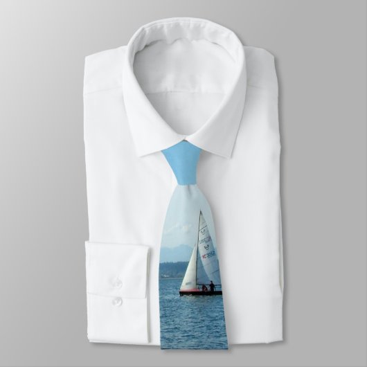 zee - en zeilboot onder blauwe lucht stropdas (Gebonden)