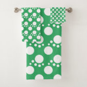 Zee Groen: Moderne Stippen in Wit Bad Handdoek (Insitu)