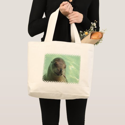 Zee leeuw met viscanvas tas (Voorkant (product))