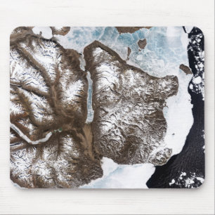 Zee lijnen de kustlijn in het oosten van Greenlan Muismat