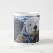 Zee otter omwikkeld in kelp extra grote beker (Voorkant)