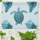 Zee, schildpadden en conch in Aqua/Blue Tones Theedoek (Gevouwen)