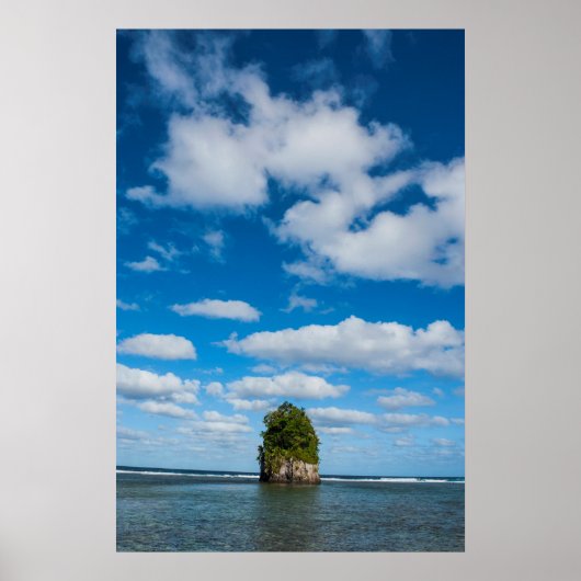 Zee stapel omringd door oceaan poster (Voorkant)