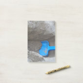 Zee Zandstrand, Post-it® notes met schoppen (Op bureau)