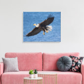 Zeearend in vlucht canvas afdruk (Insitu (Woonkamer))