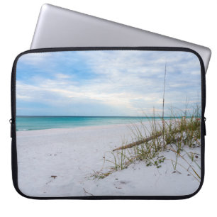 Zeehaver en witte zandstrand ochtend laptophoes laptop sleeve