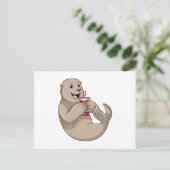 Zeehond met mok met rietje briefkaart (Staand voorkant)
