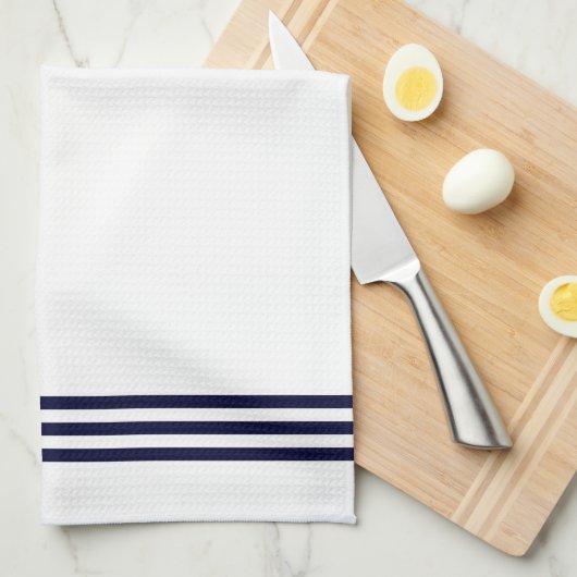 Zeemacht en witte gesofistikeerde strips en monogr theedoek (Quarter Fold)