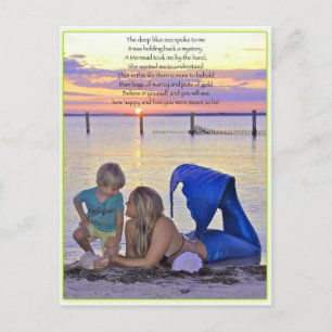 Zeemeermin en jongen op het strand Briefkaart