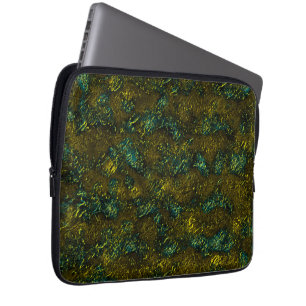 Zeer roestachtige textuur in donkerocher en groen laptop sleeve